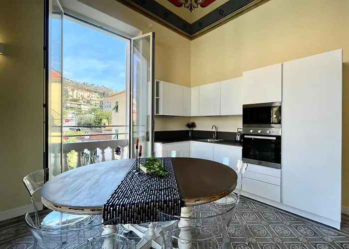 Villa Migliorini Lusso & Comfort In Finalborgo.