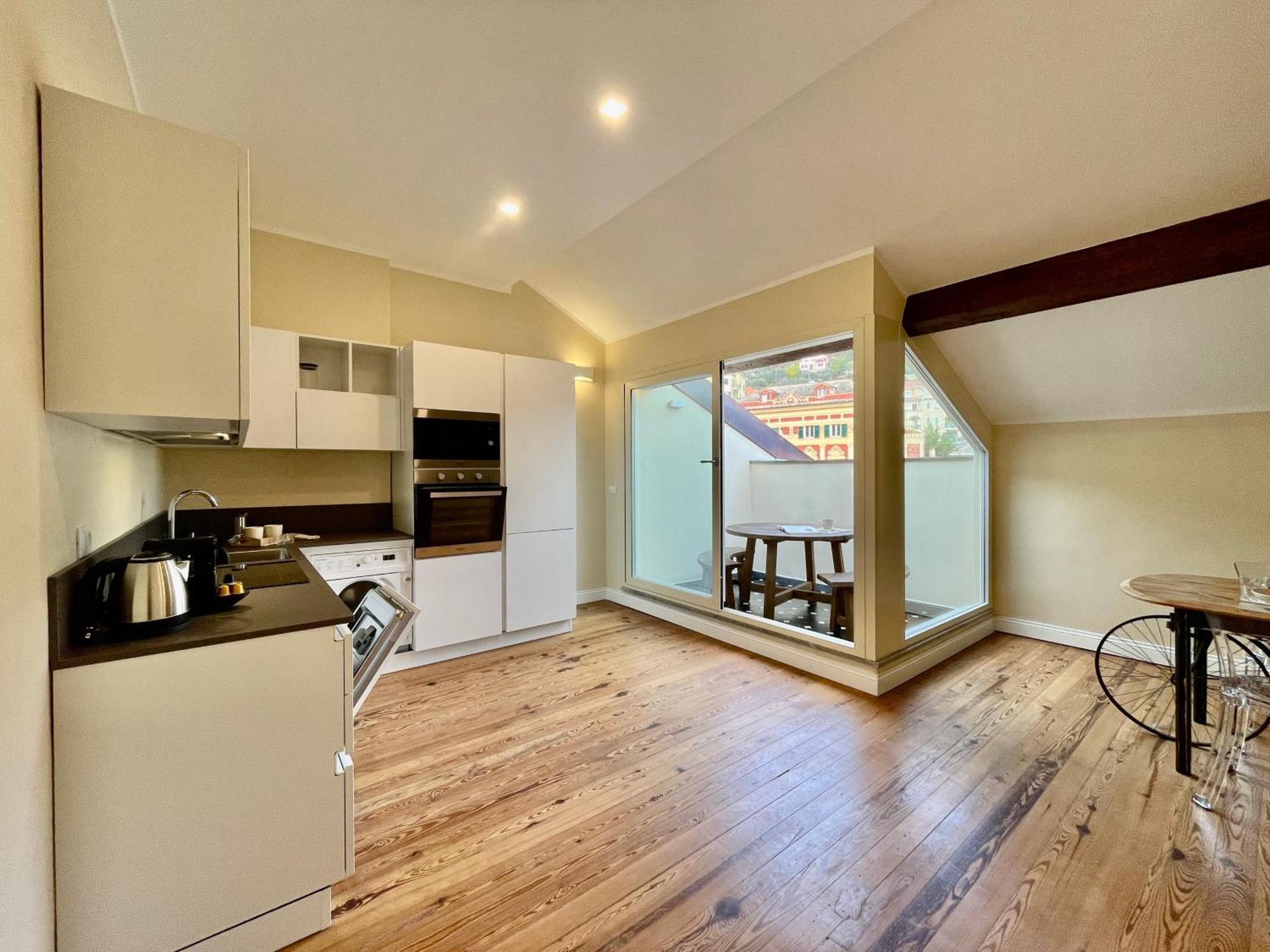 Apartment Migliorini Lusso & Comfort In Finalborgo. Finale Ligure